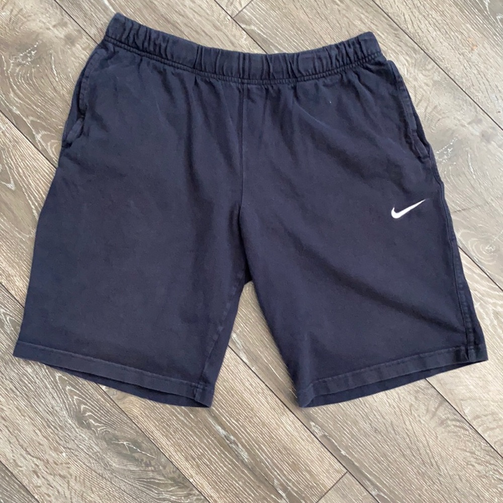 Men’s athletic shorts